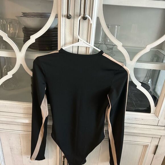 Black stretch bodysuit with mesh inserts - Picture 3 of 3
